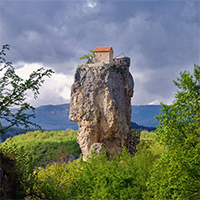ستون کاتسخی - تور گرجستان